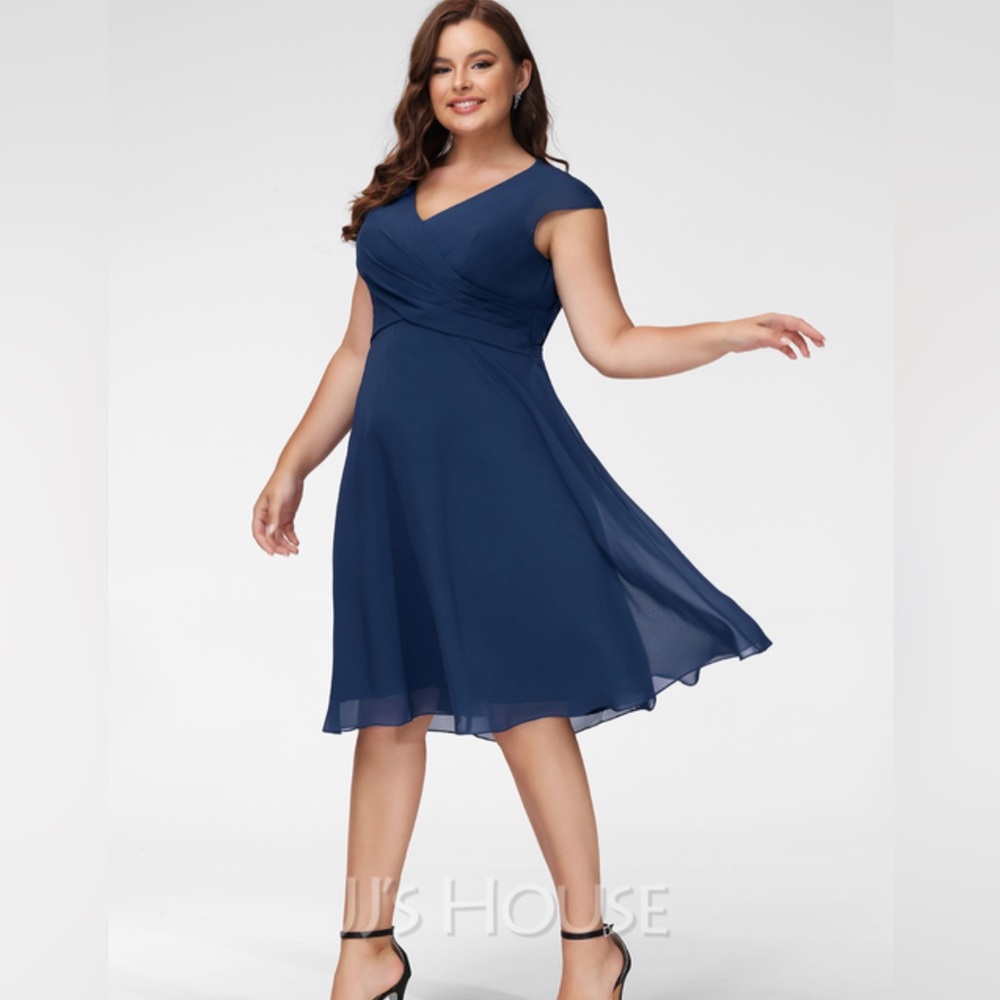 Navy JJ’s House Cocktail Dress | 12 | A-line V-Neck Knee-Length Chiffon